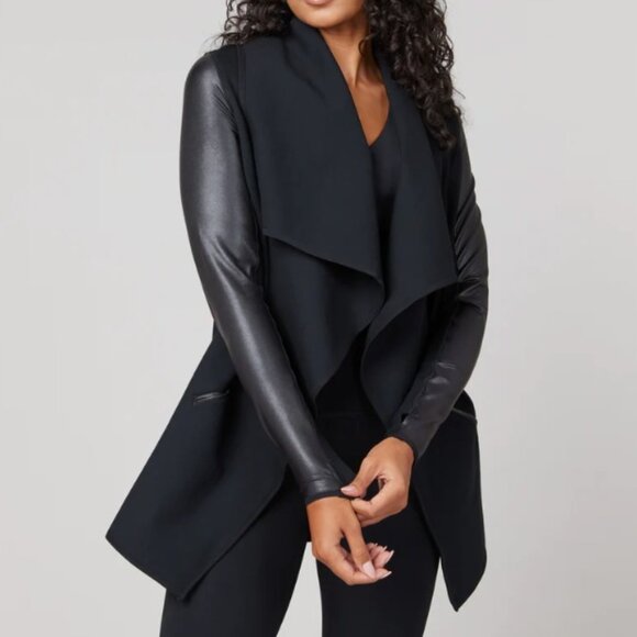 Spanx Drape Front Jacket in Very Black Size Large - Picture 1 of 5
